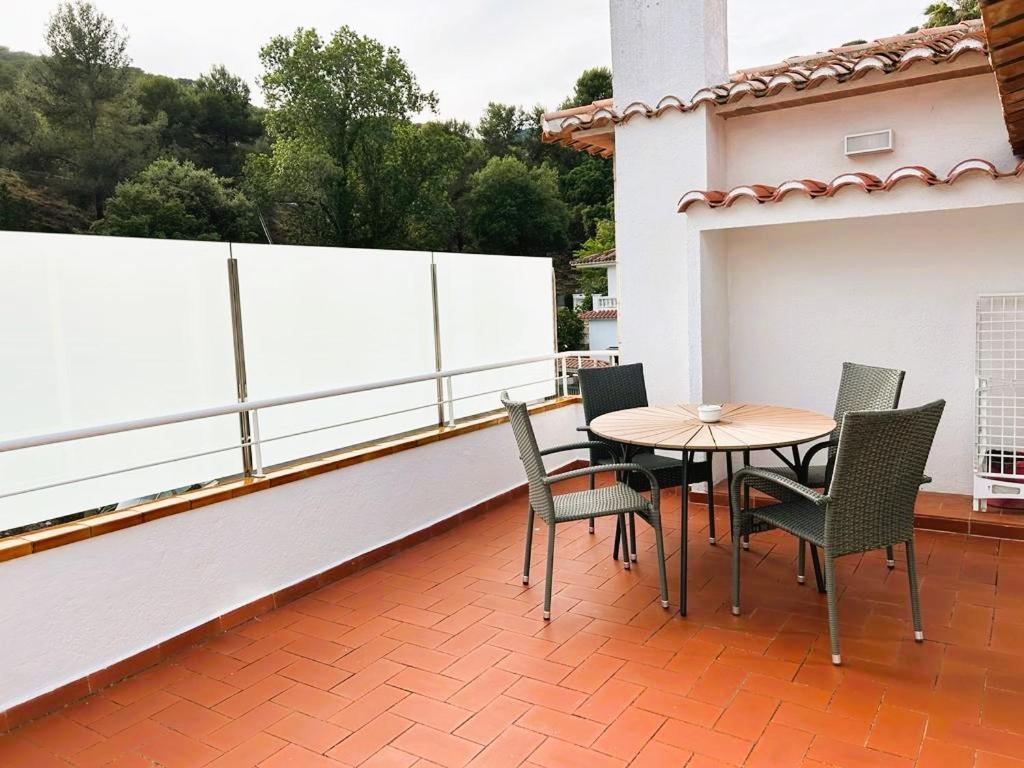 Private Apartments Cala Canyelles Lloret de Mar Exterior photo